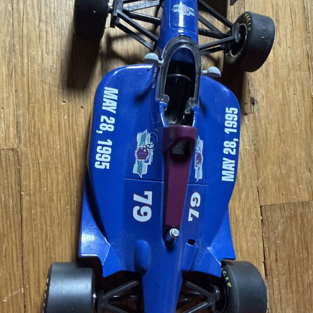 1995 Indianapolis 500 79th Running Event Car 1:24 Die-Cast Racing Champion - Picture 5 of 9